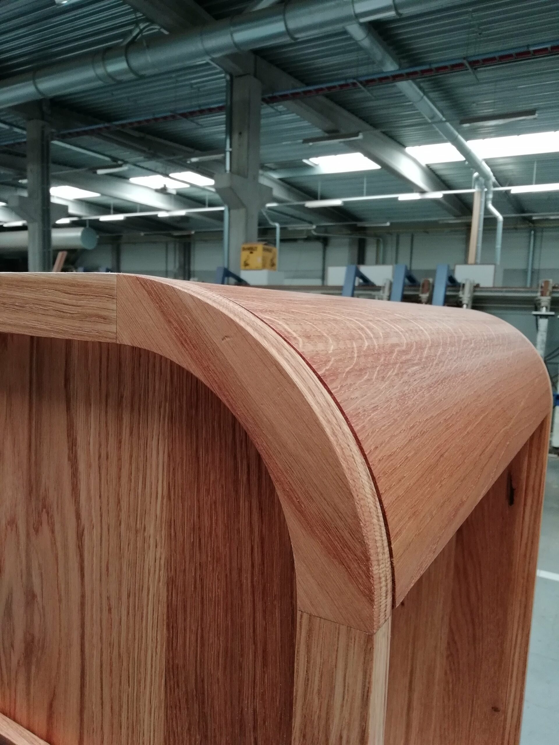 Close-up houten structuur in Brugge werkplaats door fotograaf. Perfect voor trouw- of familiefotografie in West-Vlaanderen. Close-up houten structuur in Brugge werkplaats door fotograaf. Perfect voor trouw- of familiefotografie in West-Vlaanderen.